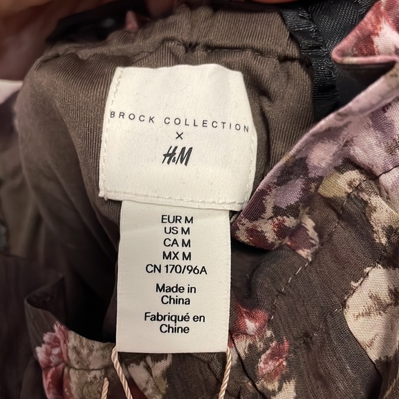 Brock Collection x H&M top with tie-up ribbon straps, new with tags - Picture 3 of 3